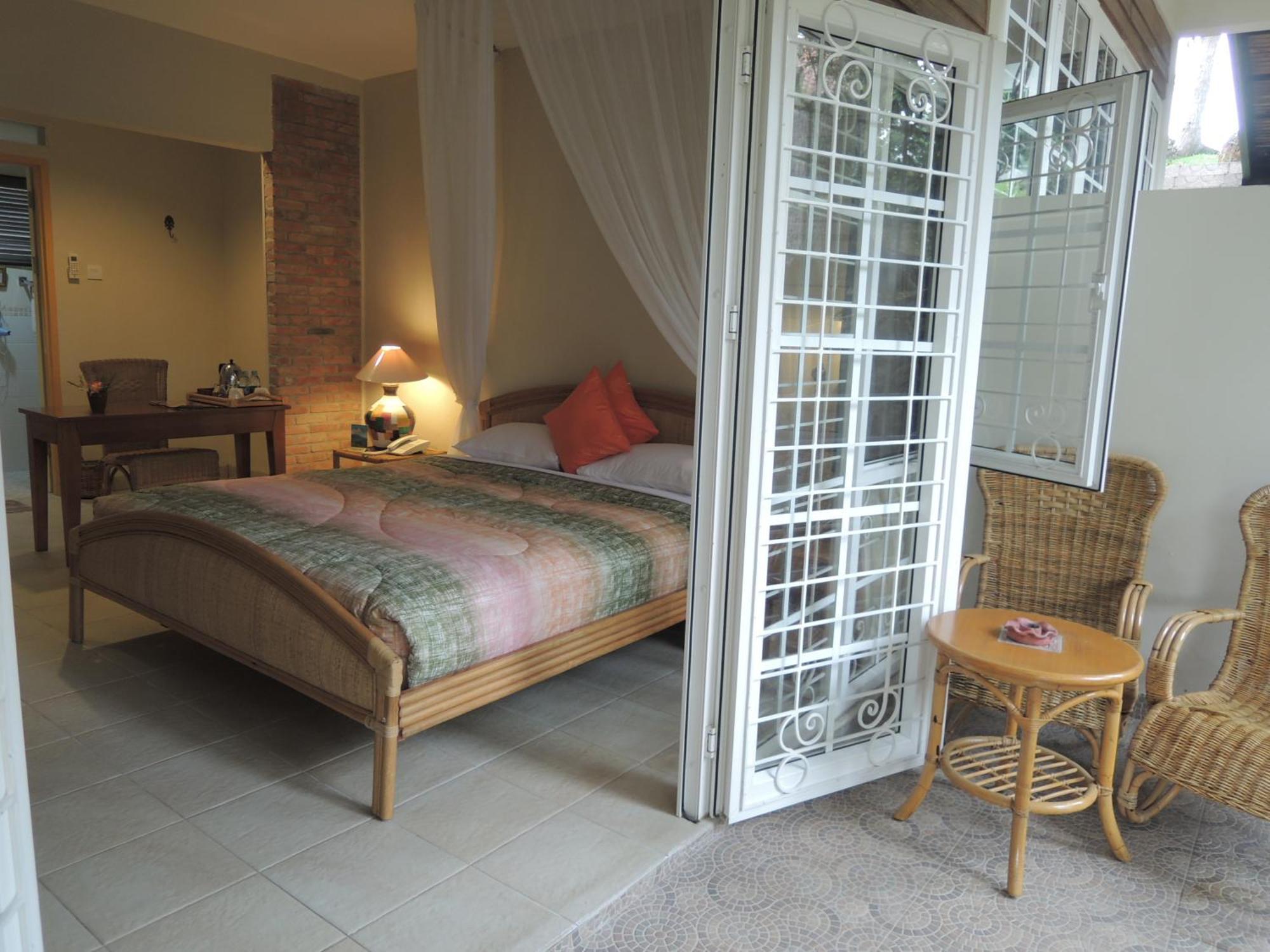 Hotel Deli River And Restaurant Omlandia Medan Room photo